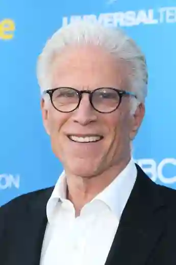 CSI: Las Vegas: Ted Danson Looked Different Young age today now 2021 DB Russell actor cast