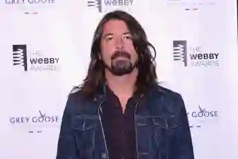 Dave Grohl Takes A Stand For Teachers Everywhere On Whether Or Not Schools Should Resume As Normal This Fall