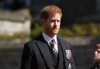 Did Prince Harry Insult The Queen In New Letter Nathan Hunt family parents memorial royal family news latest 2021