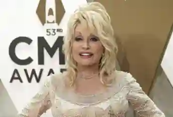 Dolly Parton Is Getting Recognized For All Her Major Philanthropic Achievements!