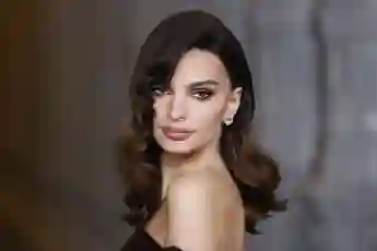 Emily Ratajkowski