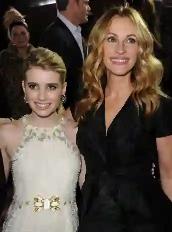 Emma Roberts (L) and Julia Roberts arrive at the premiere of New Line Cinema's "Valentine's Day" held at Grauman's Chinese Theatre on February 8, 2010 in Los Angeles, California