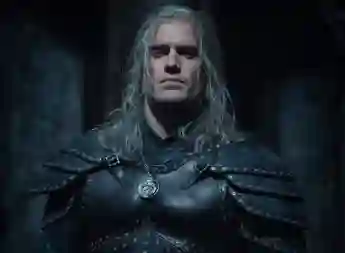 Henry Cavill en una imagen promocional de 'The Witcher'