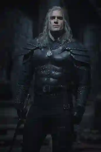 Henry Cavill en una imagen promocional de la serie 'The Witcher'