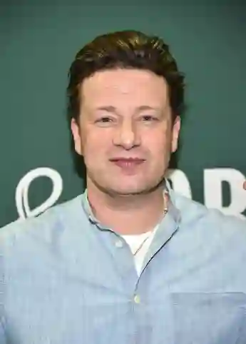 Jamie Oliver To Host Coronavirus Cooking Show For People Who Are Isolating Themselves