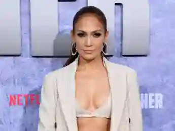 Jennifer Lopez Netflix premiere may 2023 red carpet