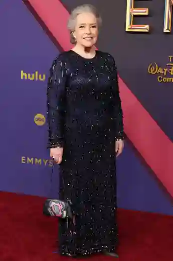 kathy bates emmy weight loss emotions look