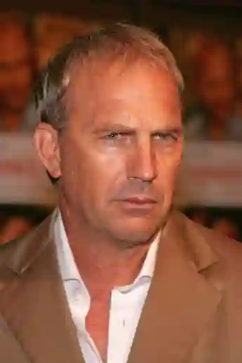 Kevin Costner Dances With Wolves