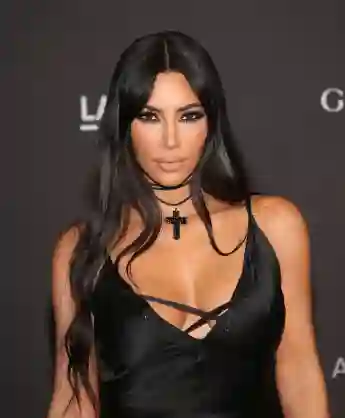 Kim Kardashian Defends SKIMS Backlash Over Maternity Shapewear, Chrissy Teigen Responds!