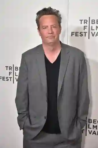 Matthew Perry searches drugs