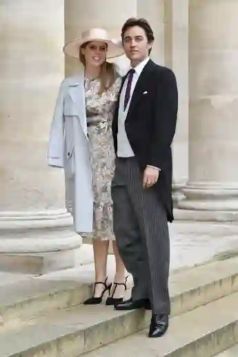Princess Beatrice & Edoardo Mapelli’s First Wedding Photos Were Just Released!