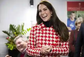 Princess Kate maternity coat red white houndstooth Prince William pregnant Prince Louis