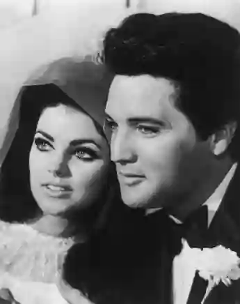 Priscilla y Elvis Presley en su boda en 1967