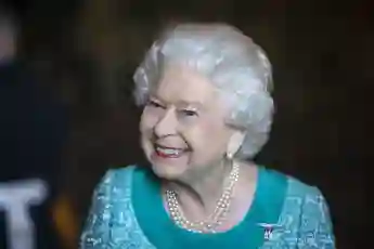 Queen Elizabeth Got The OK To Host Royal Christmas Bash This Year 2021 party royal family latest news health update