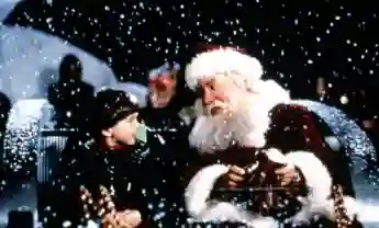 Tim Allen in 'Santa Clause' production still 1994