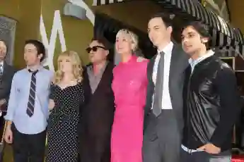 The Real-Life Partners Of The Big Bang Theory Cast actors stars wives husbands girlfriends boyfriends relationships