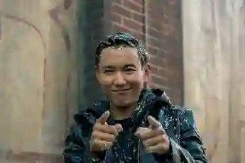 Justin H. Min en una escena de la serie 'The Umbrella Academy'