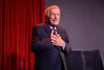 Tony Bennett Retires At Age 95 After Alzheimer's Diagnosis 2021 final show Lady Gaga Radio City Music Hall watch tour cancelled son Danny interview