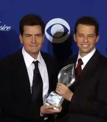 'Two and a Half Men': Jon Cryer Recalls Working With Charlie Sheen During The "Internet S**tstorm".