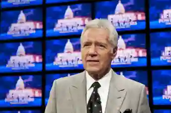 Watch Alex Trebek's Thanksgiving Message On Jeopardy! posthumous episode speech video 2020