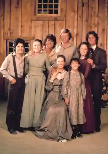 "Our little farm" cast