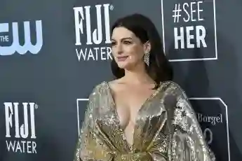 Anne Hathaway Opens Up About Her New Pandemic Film 'Locked Down'