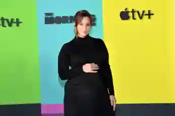 Ashley Graham Poses Naked While Showing Off Her Huge Baby Bump
