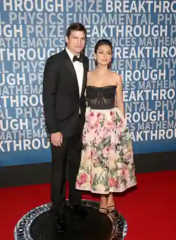 Ashton Kutcher and Mila Kunis at the Breakthrough Prize on December 3, 2018