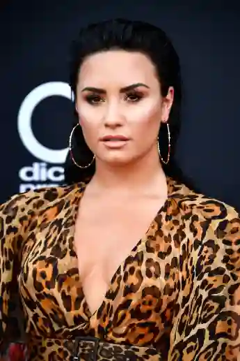 Demi Lovato to perform at Super Bowl