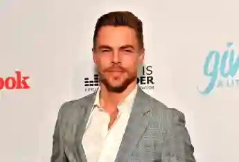 Derek Hough To Perform Solo On 'Dancing With The Stars' Finale