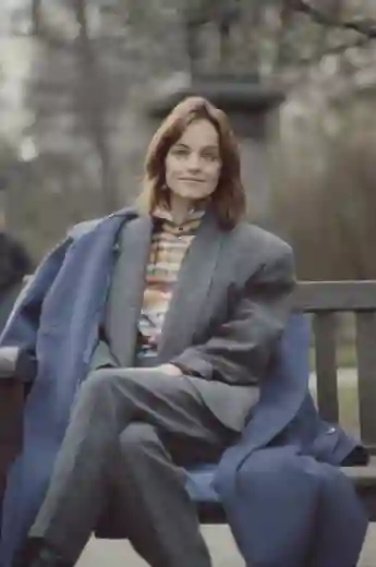 Pamela Sue Martin from Dynasty had three husbands. Meet them all here!