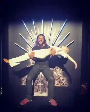 The 'Game of Thrones' stars Emilia Clarke and Jason Momoa.