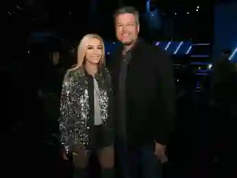 Gwen Stefani Has A Blind Date With Blake Shelton In Super Bowl Ad