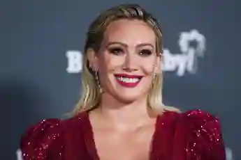 Hilary Duff at the Baby2Baby 10-Year Gala on November 13, 2021 in Los Angeles
