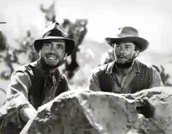 Humphrey Bogart y Tim Holt en 'El tesoro de Sierra Madre' 1948.