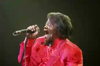 20060630 BRUSSELS BELGIUM US singer James Brown performs on stage during his concert at the Cou