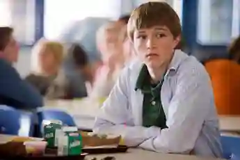 Sterling Knight Characters: Alex O Donnell Film: 17 Again (USA 2009) Director: Burr Steers 11 March 2009 STERLING KNIGHT
