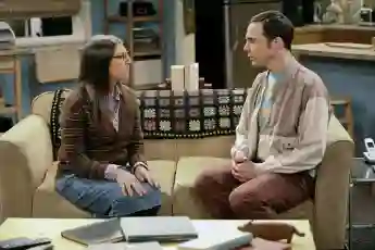 Mayim Bialik & Jim Parsons Characters: Amy Farrah Fowler, Sheldon Cooper Television: The Big Bang Theory : Season 5 (TV-