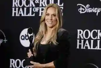 Sheryl Crow arrives in the press room after being inducted into the Roll Hall Of Fame at the 38th Annual Rock & Roll Hal