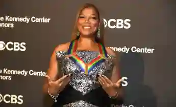 2023 Kennedy Center Honoree Rapper and Actress Queen Latifah poses for photographers as she arrives for a gala evening i