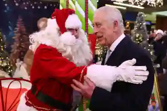 . 07/12/2023. London, United Kingdom. King Charles III during a visit to a Christmas market in Ealing, London. PUBLICATI