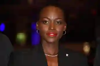 Lupita Nyongo bei der Premiere des Kinofilms Another End auf der Berlinale 2024 / 74. Internationale Filmfestspiele Ber