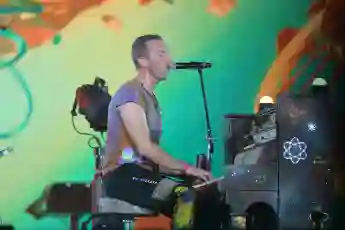 Coldplay Music of Spheres World Tour 2022 Coldplay lead singer Chris Martin during the Coldplay, Music of Spheres World