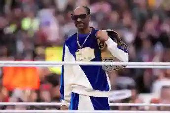 Wrestling: WWE Wrestlemania Night 2 Apr 2, 2023; Inglewood, CA, USA; Snoop Dogg during Wrestlemania Night 2 at SoFi Stad