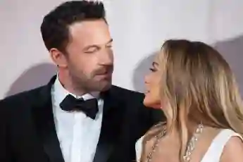 Jennifer Lopez and Ben Affleck Wedding Couple Hollywood