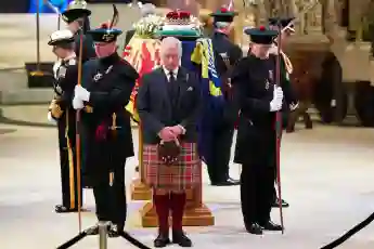 Queen Elizabeth's coffin