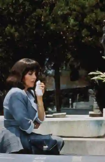 Verónica Castro en una escena de la telenovela 'Mi pequeña soledad'