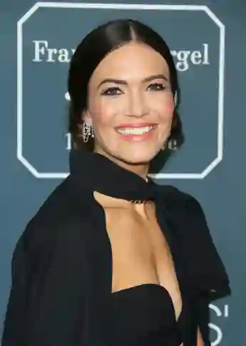 Mandy Moore arrives for the 25th Annual Critics' Choice Awards on January 12, 2020 in Santa Monica, California