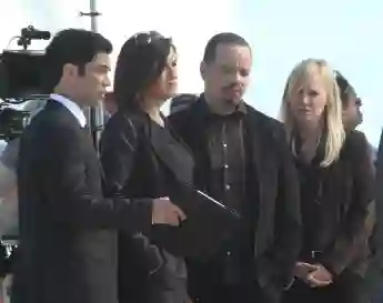 Danny Pino, Mariska Hargitay, Ice-T y Kelli Giddish en el set de 'Law & Order: SVU'