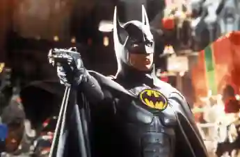 Michael Keaton In Early Talks To Return as "Batman" In Upcoming 'The Flash' Movie.